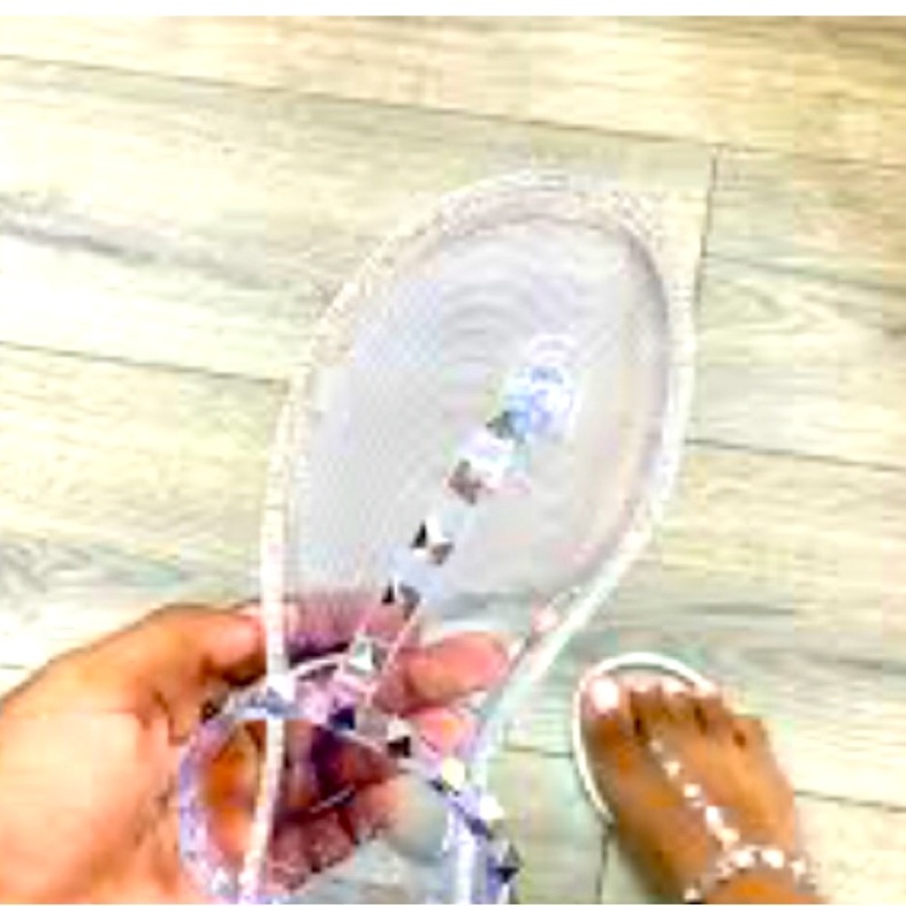 Claire slides brand WILD DIVA LOUNOE size 8 been worn